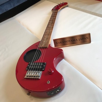 Fernandes ZO-3 NOMAD RED Built-in Amp travel guitar Worldwide