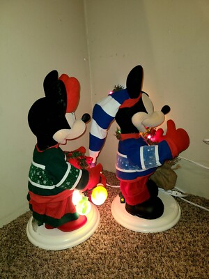 1997 Disney Santa Best Christmas Illuminated Animated Mickey