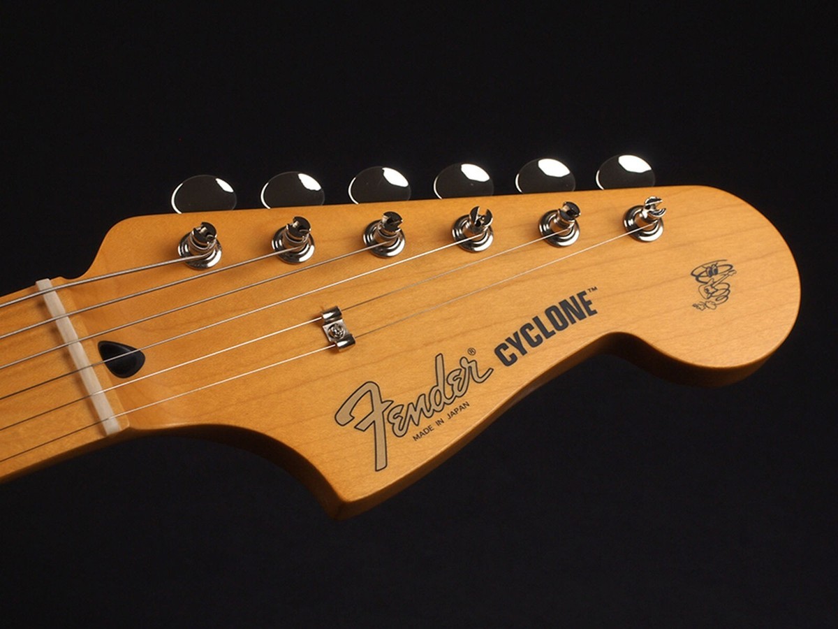 Fender Made in Japan Limited Cyclone White Blonde Electric Guitar