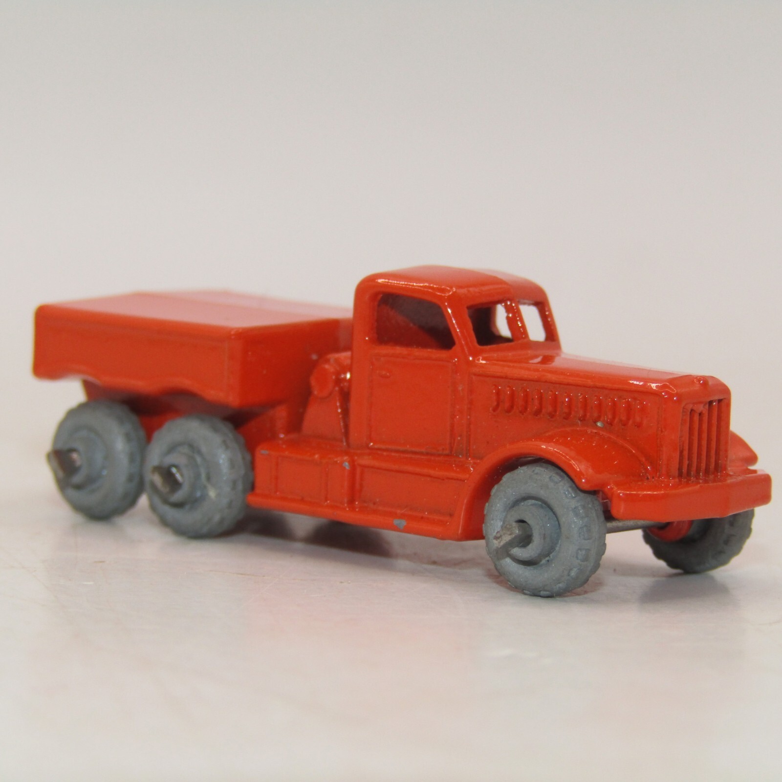 Matchbox 15a, Diamond T Prime Mover - Free Price Guide & Review