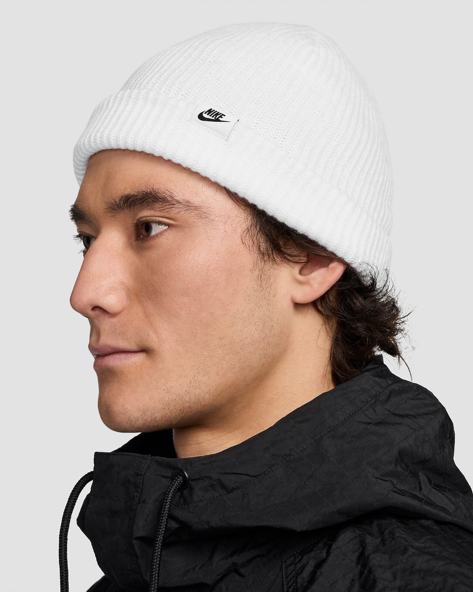 Nike Terra Short Cuffed Beanie Unisex Adults Cap Hat White Black