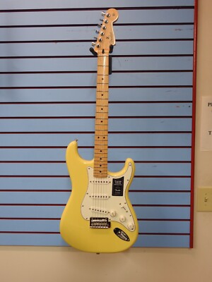 Fender Player Strat MN BCR - Buttercream | eBay