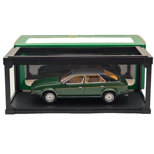 KYOSHO Austin Healey 3000 Mk-1 Mini Car 1/18 Scale Model New