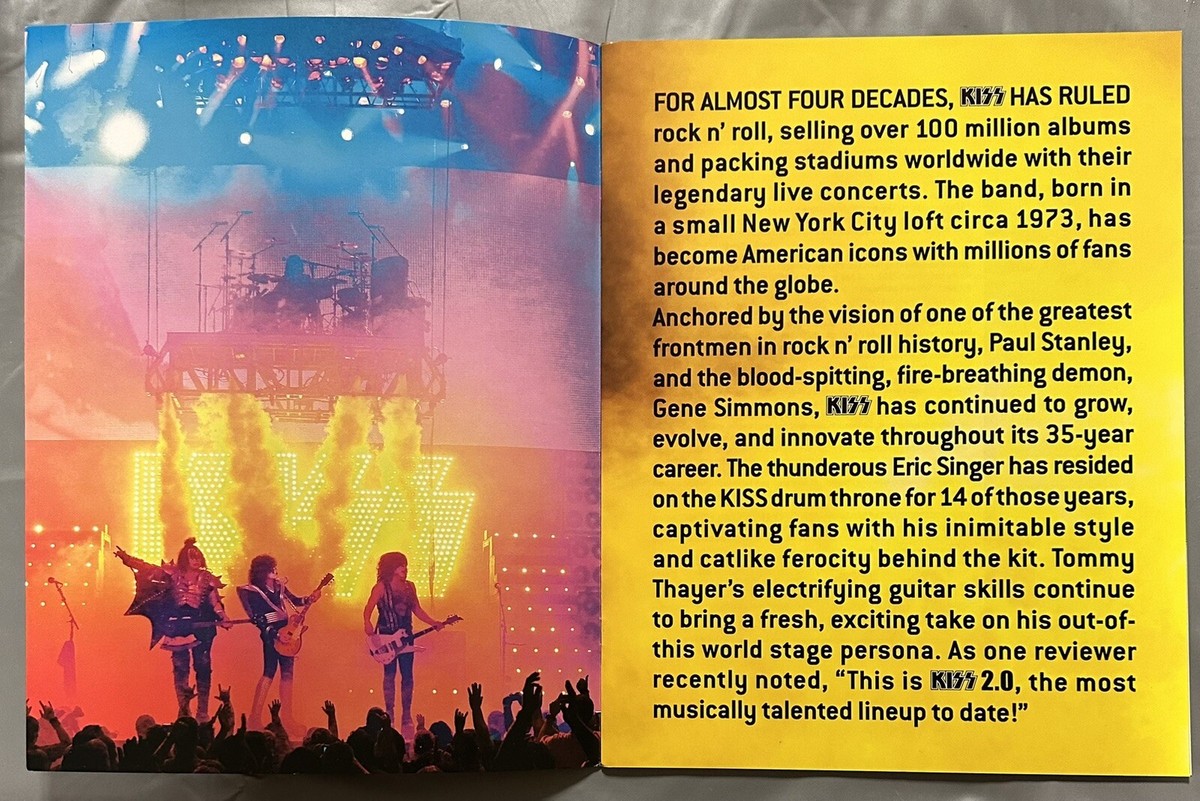 Kiss Alive 35 Sonic Boom Concert Program Tour Book Excellent