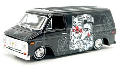 M2 MACHINES 1971 CHEVROLET VAN G10 LOWRIDERS HOBBY EXCLUSIVE LOOSE