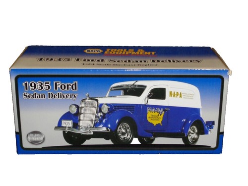 Snap-On Crown Premiums Collection MT-55 Freightliner Pull-Back