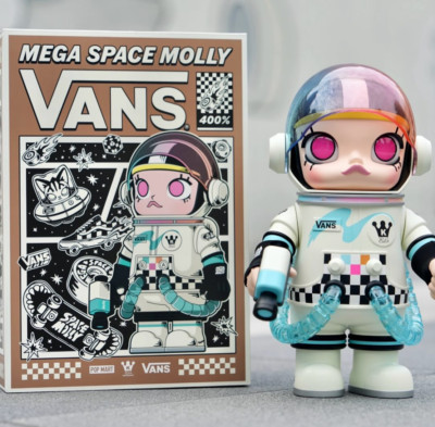 POPMART MEGA SPACE MOLLY 400% VANS 