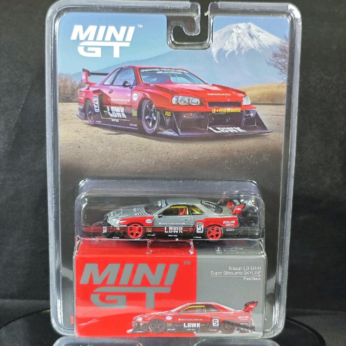 CHASE - Mini GT #843 1/64 Nissan LB ER34 Super Silhouette Skyline