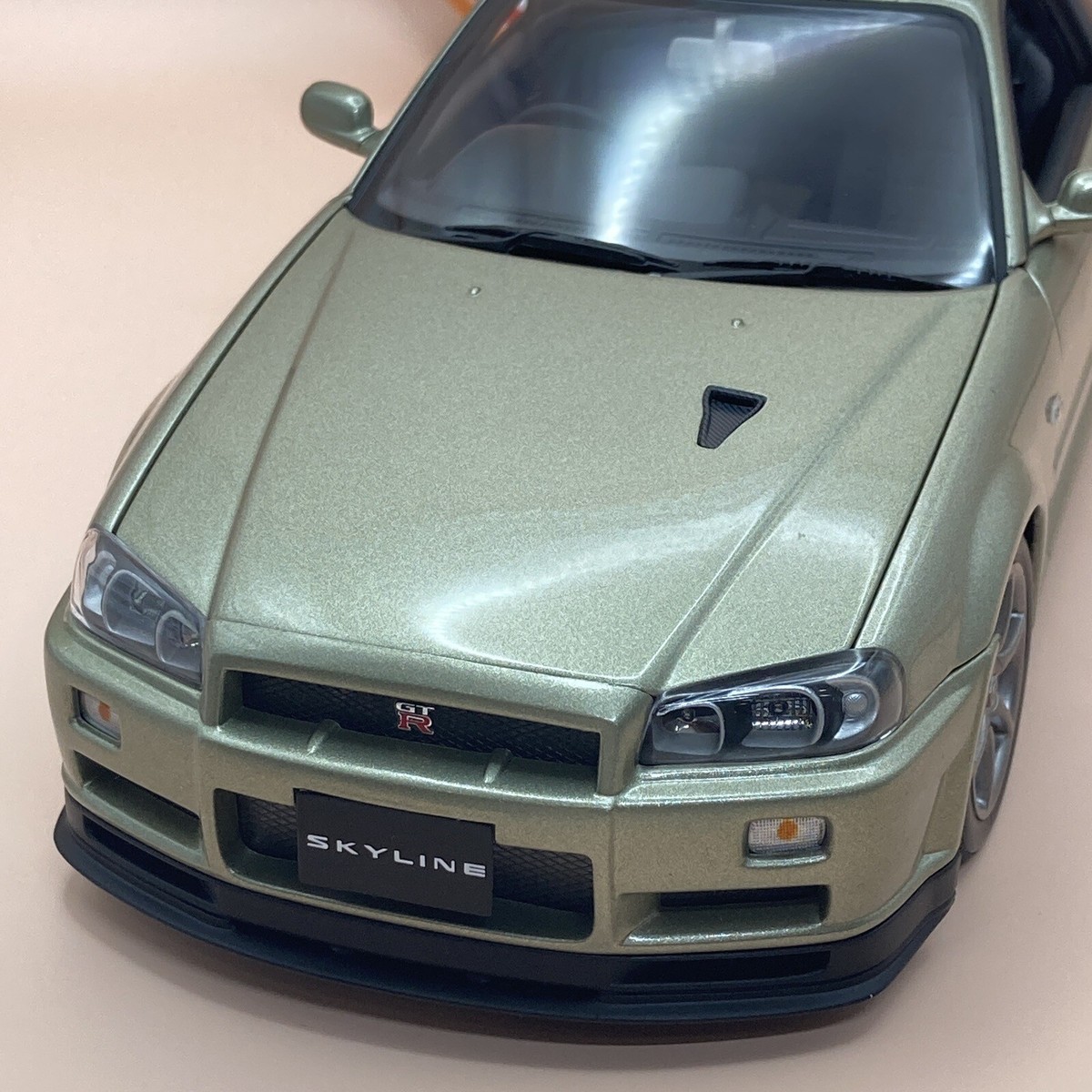 AUTOart 1/18 Nissan Skyline GT-R R34 V-Spec II Nurburgring