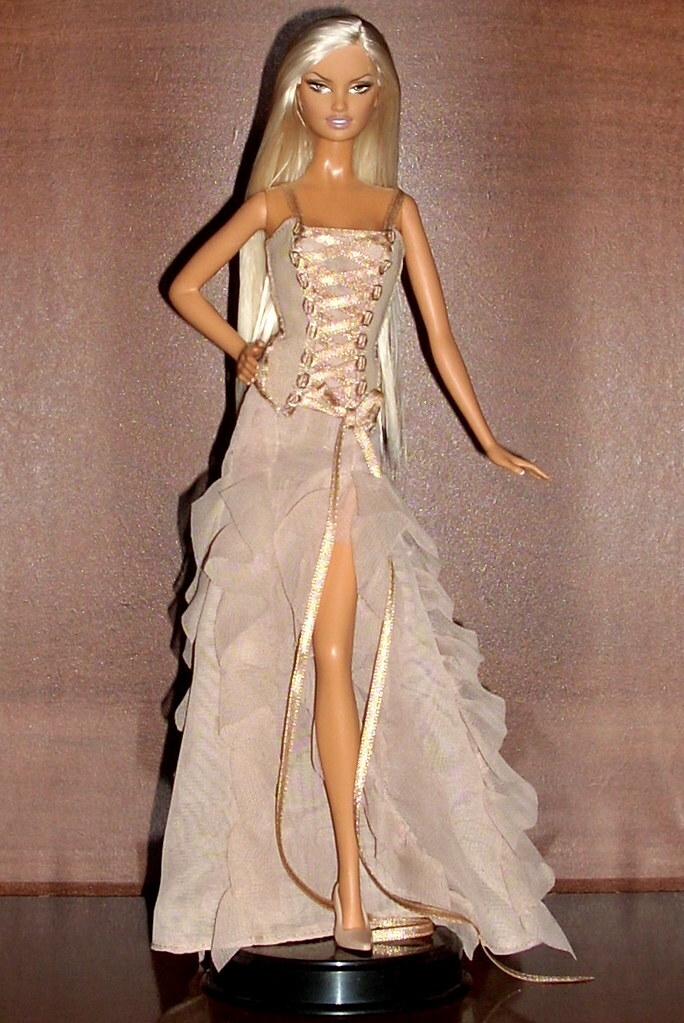 Mattel Barbie Collector Gold Label Versace Barbie 2004 Beige Dress