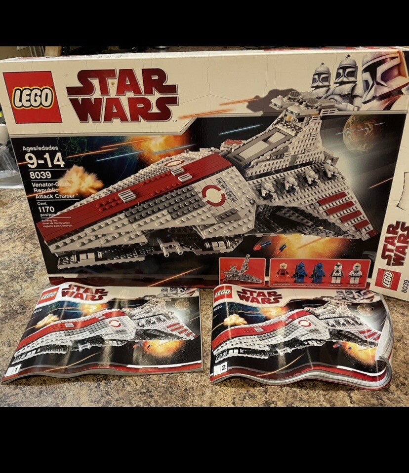 LEGO Star Wars Venator -Class Republic Attack Cruiser 8039 100