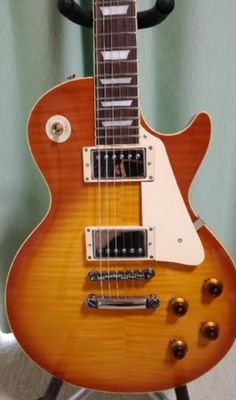 TOKAI LS-128F Love Rock Model Les Paul Standard Guitar Sunburst