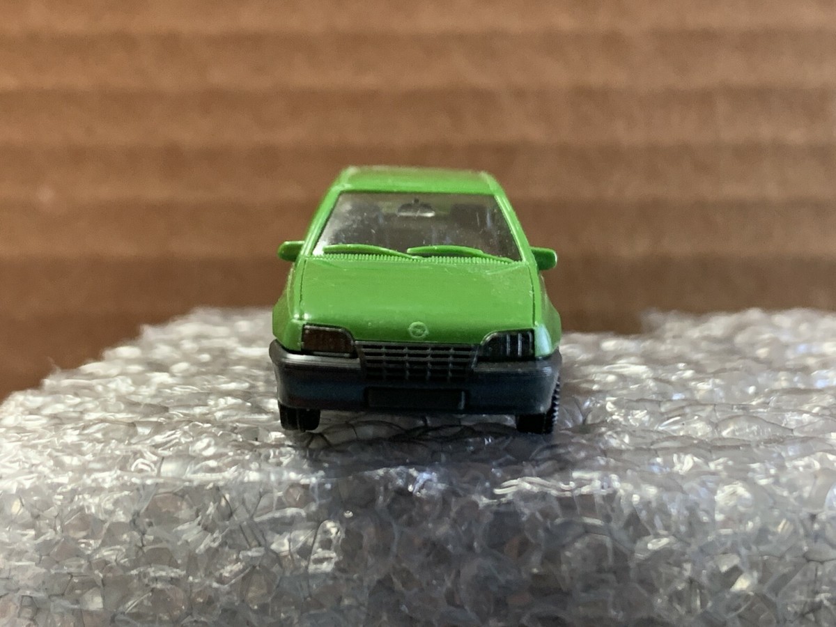 Herpa Light Green Opel Kadett HO 1/87 Scale Vehicle Made In W