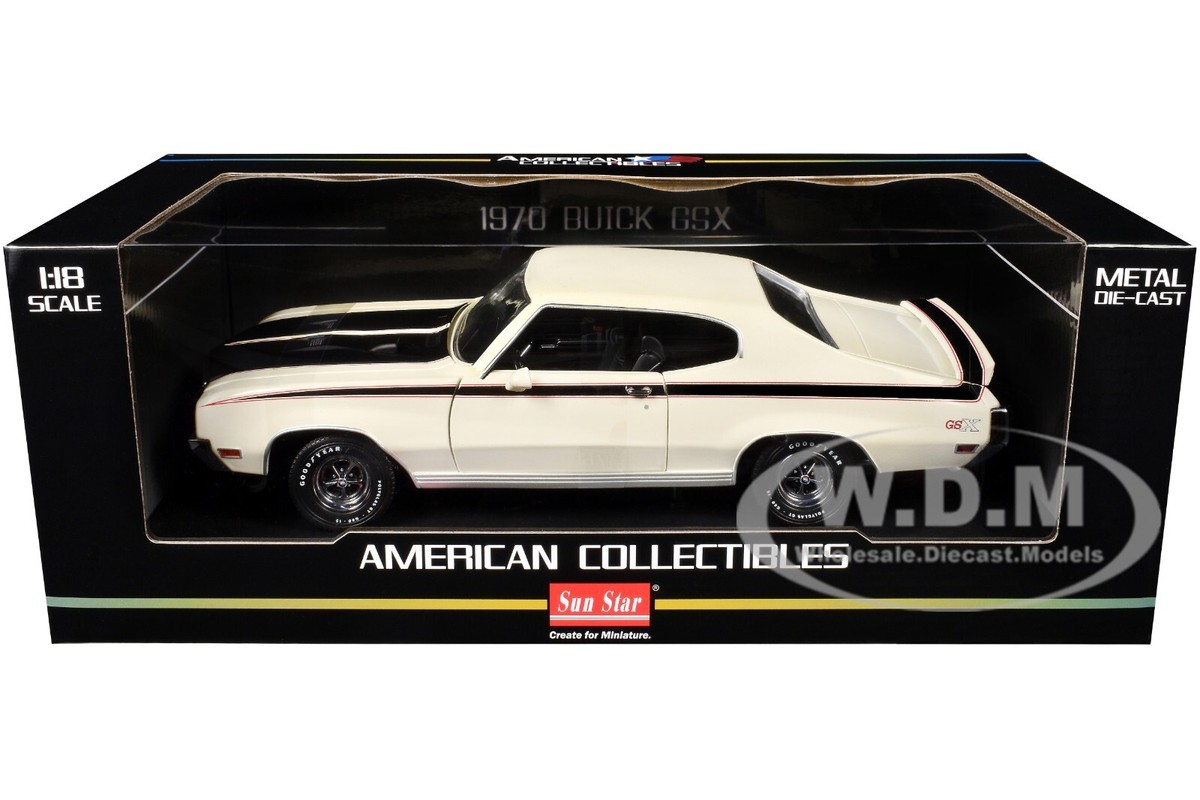 1970 BUICK GSX APOLLO WHITE 1/18 DIECAST MODEL CAR BY SUN STAR