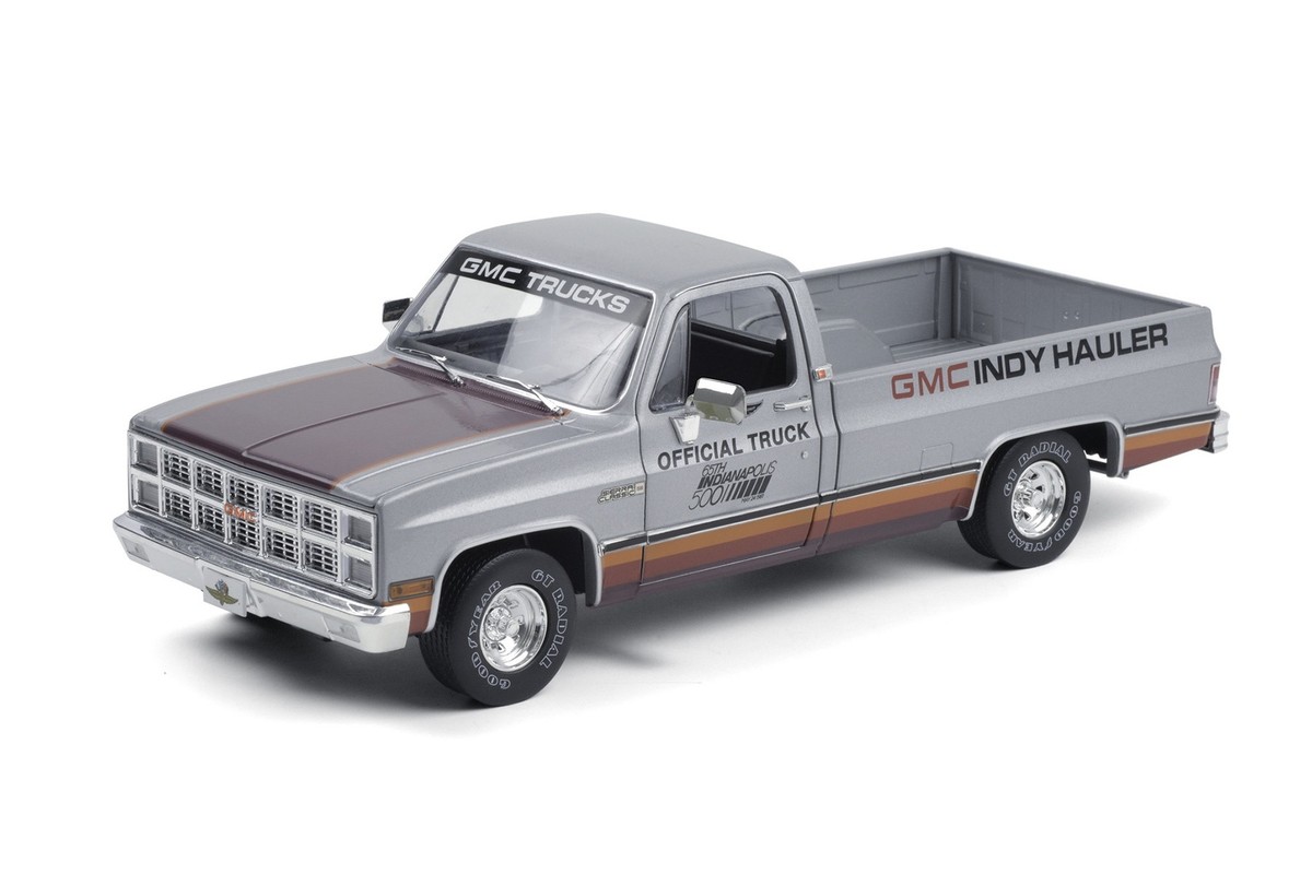 1981 GMC SIERRA CLASSIC 1500 1/18 scale DIECAST CAR GREENLIGHT