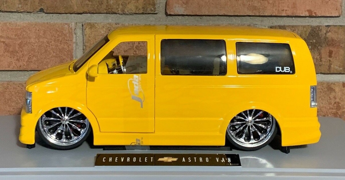 Chevrolet Astro Van 1:18 Jada Dub City Big Ballers Yellow | eBay