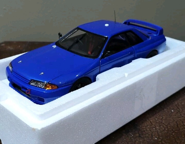 AUTOart 1/18 Nissan Skyline GT-R R32 Plain Body Blue Limited