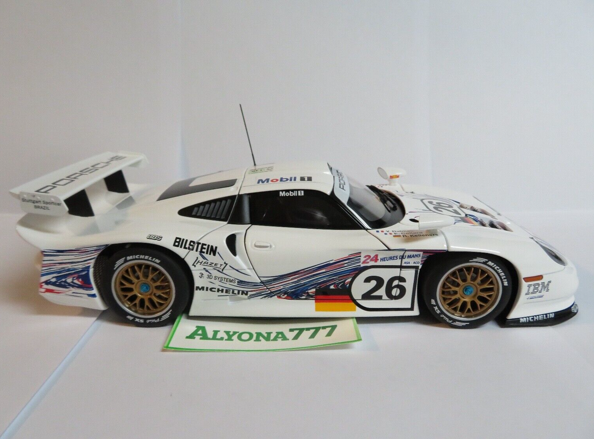 AUTOart SIGNATURE 1/18 Porsche 911 GT1 1997 Le Mans #26 Diecast
