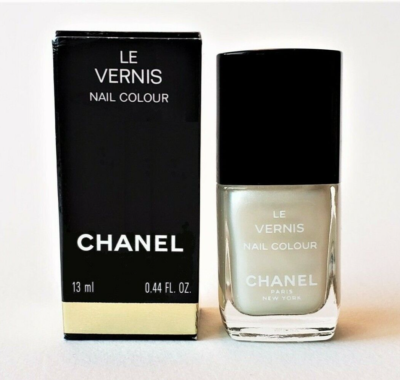 CHANEL Le Vernis Nail Polish CHAUD-FROID | eBay