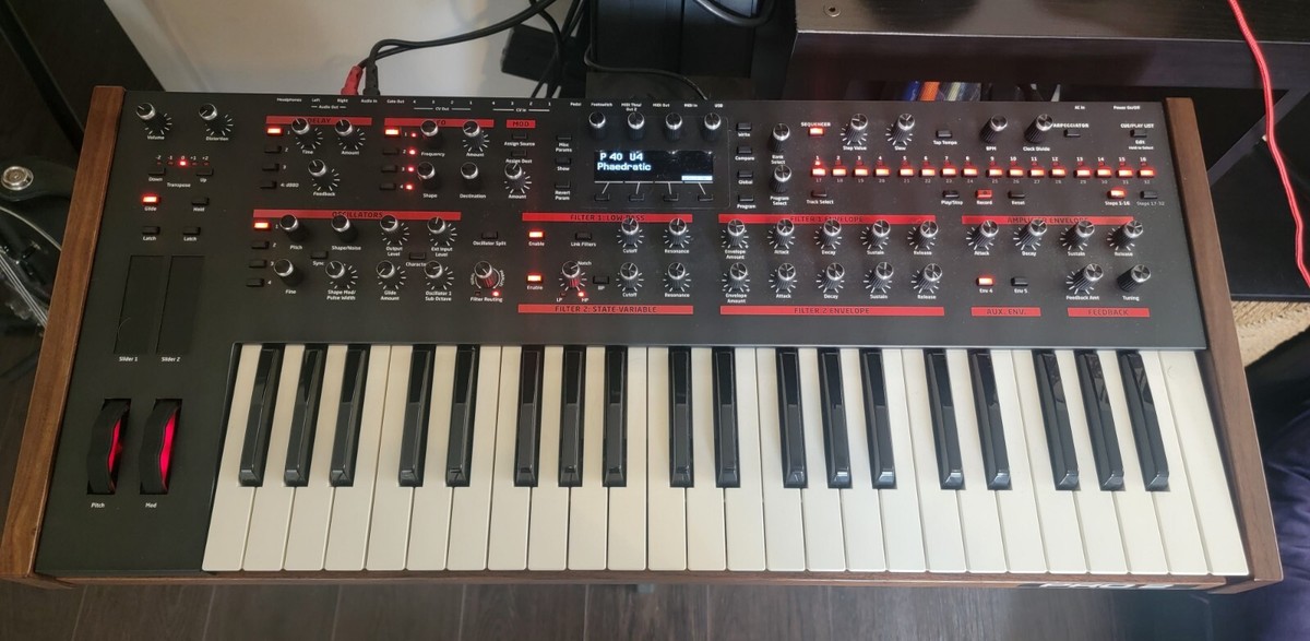 Dave Smith Instruments Pro 2 44-Key Monophonic Paraphonic