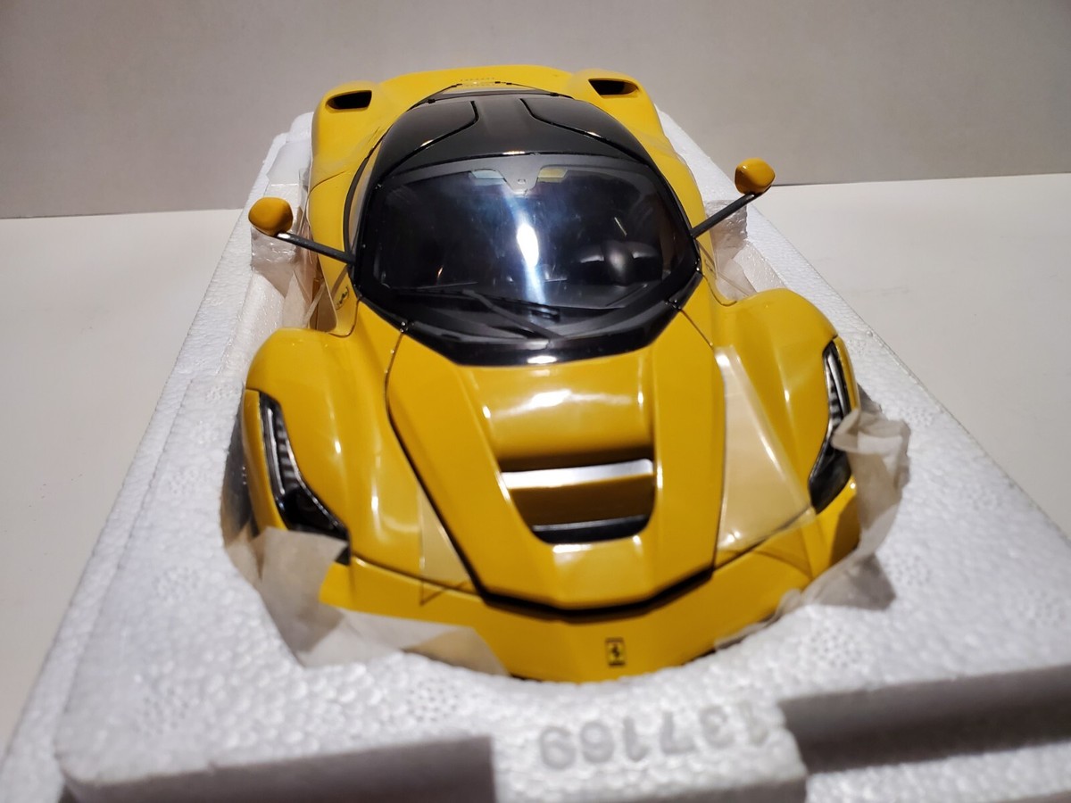 Hot Wheels Elite Ferrari LaFerrari F70 1:18 Scale Diecast 2013 Car