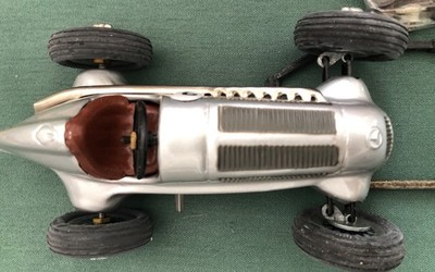 Schuco Studio 1050 - 1936 MERCEDES BENZ Grand Prix Silver Racer