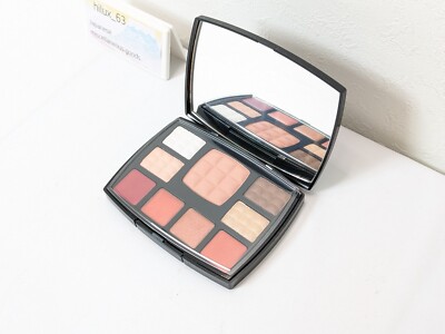 CHANEL Travel Makeup Palette Voyage Makeup Essentials cosmetics