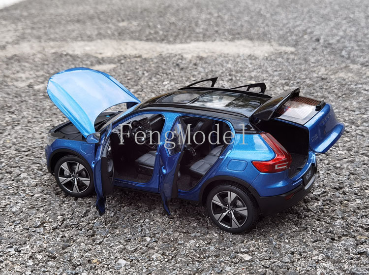 1:18 Scale VOLVO XC40 Recharge 2022 Electric Vehicle Diecast Model