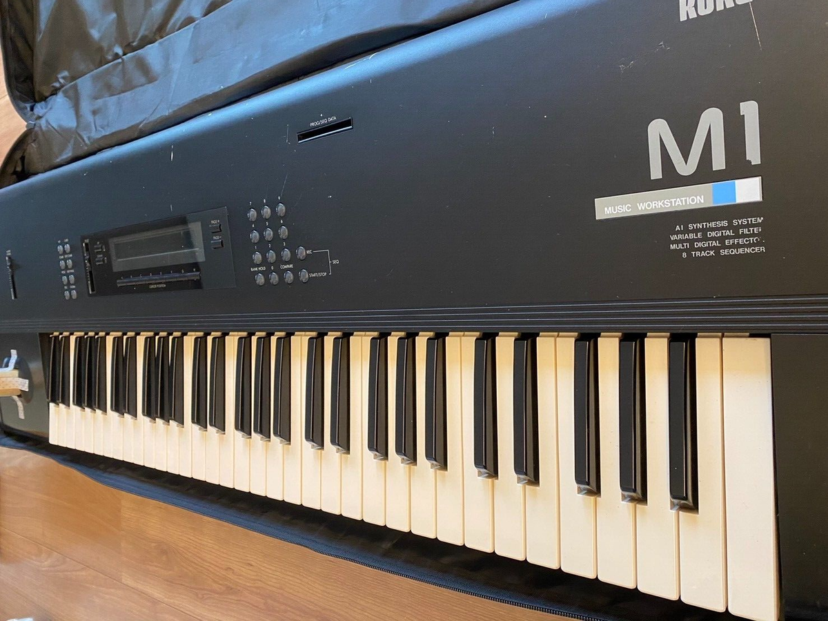 Korg M1 Music Workstation Synthesizer with adapter From Japan used
