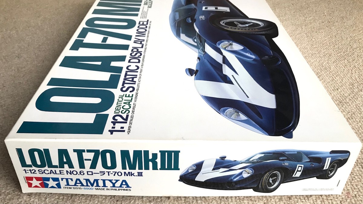 TAMIYA 1/12 LOLA T-70 MkIII Can-Am Racing Car Plastic Model Kit