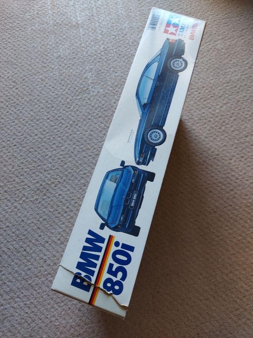 BMW 850i 1/24 Sports Car Series 103 17705 figure Model Kit Hobby