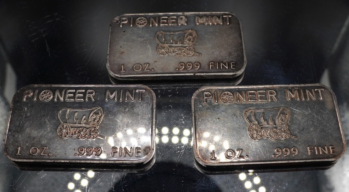 Vintage Pioneer Mint Covered Wagon 1970s 1oz 999 FINE Silver bar