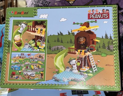 BanBao Peanuts Snoopy Block Building Set Beagle Scout #7515 Swing