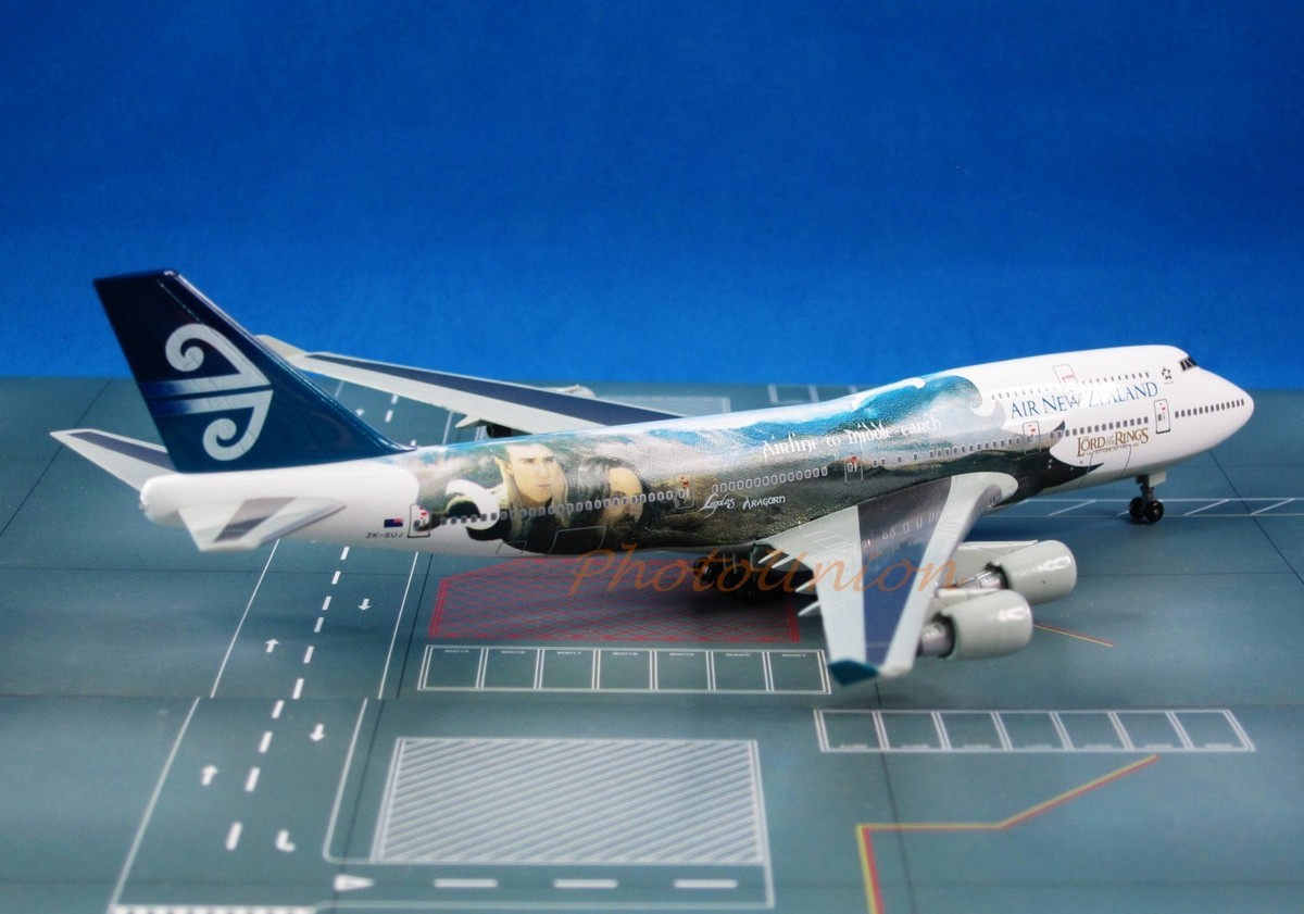 Dragon Wings Air New Zealand B747 1:400 Model Lord of the Rings