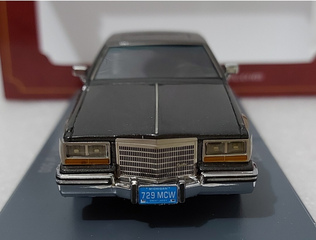 Cadillac Seville MKII 1981 Black/ Gold 1:43 Neo 1 of 500 PCS