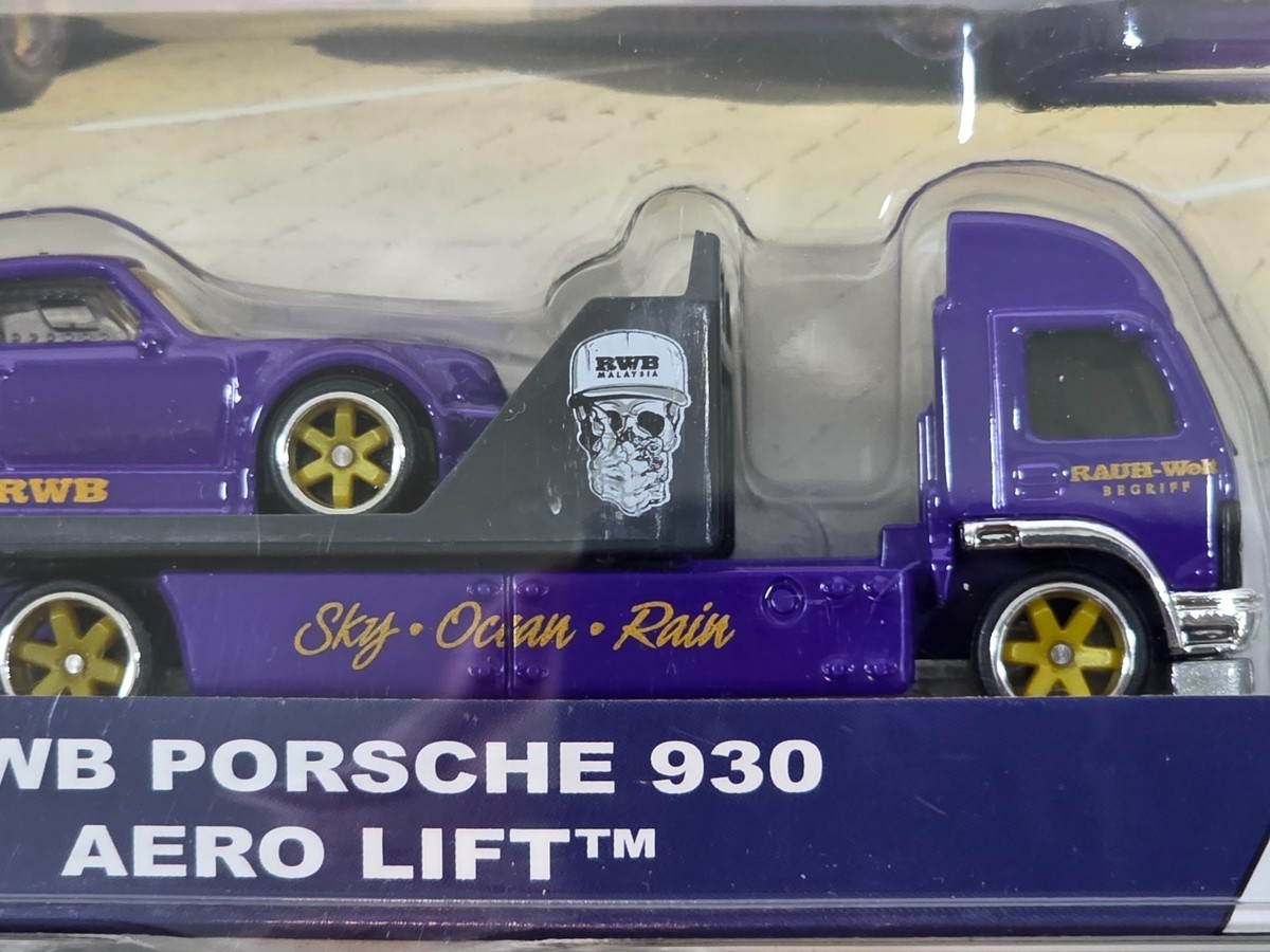 Hot Wheels Team Transport - RWB Porsche 930 w/ Aero Lift - NEW