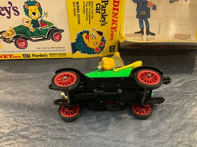 Dinky toys #477 Parsley's car Morris Oxford mint car minor wear on