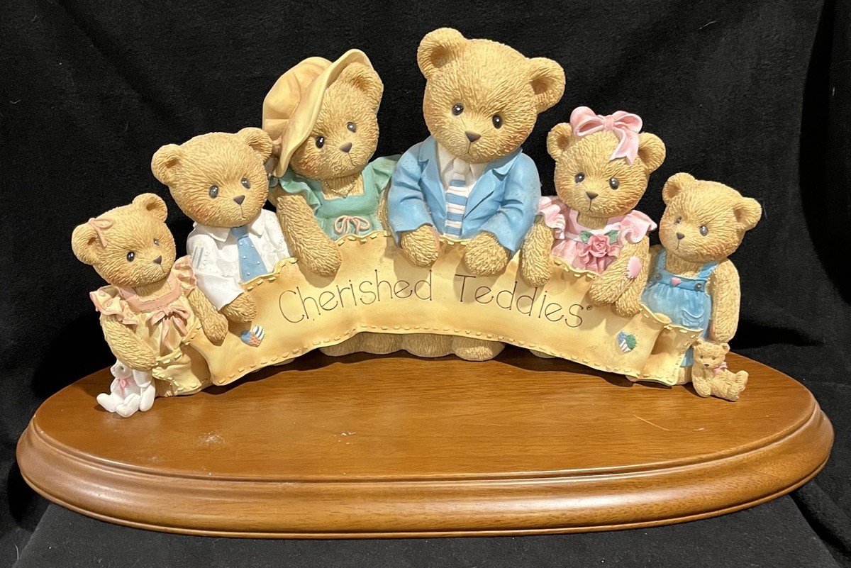 Cherished Teddies - Large Family Retailer Figurine - 829870 - Very