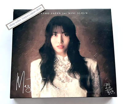 TWICE MISAMO MOMO ver. Japan 1st Mini Album Masterpiece First