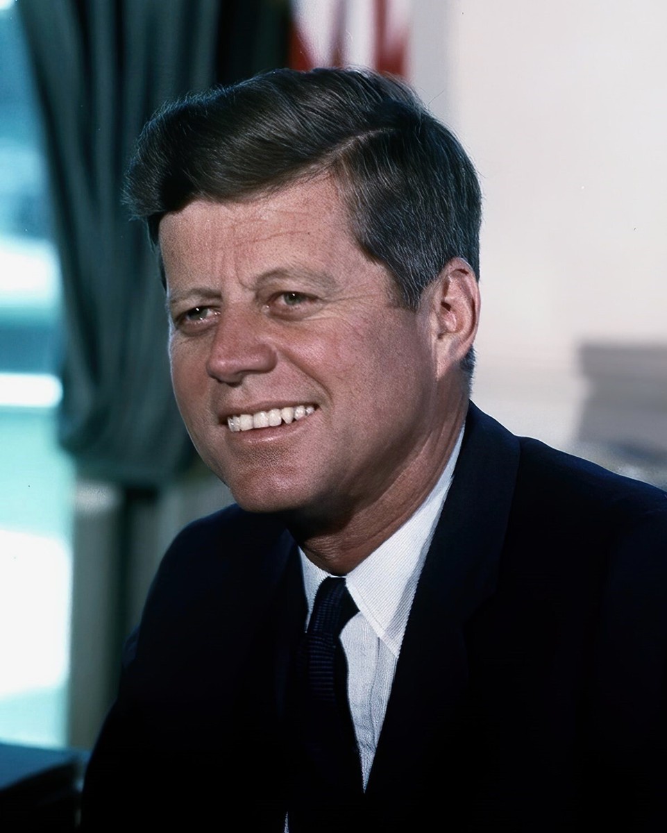 President John F. Kennedy JFK 1961 Portrait 8 x 10 Photo Picture