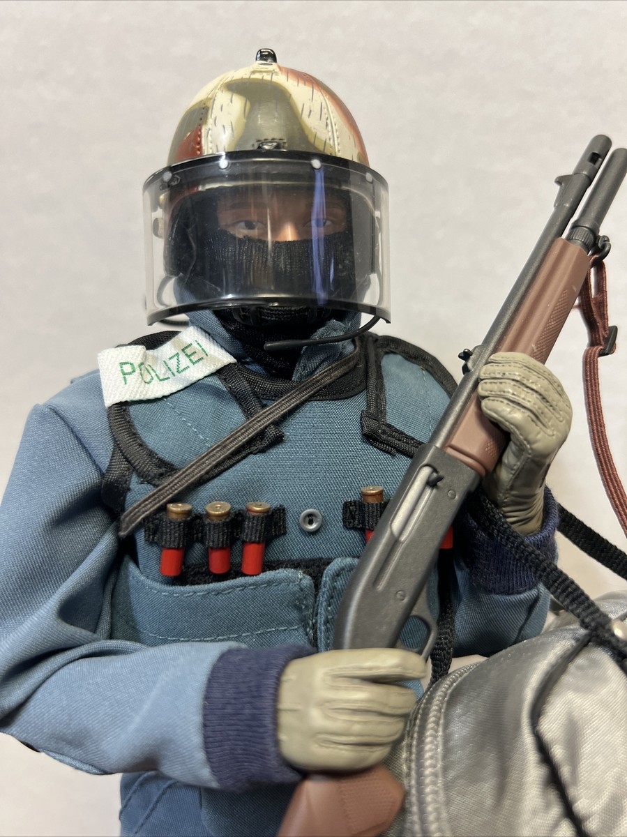 1/6 Scale Dragon GSG9 Breacher 