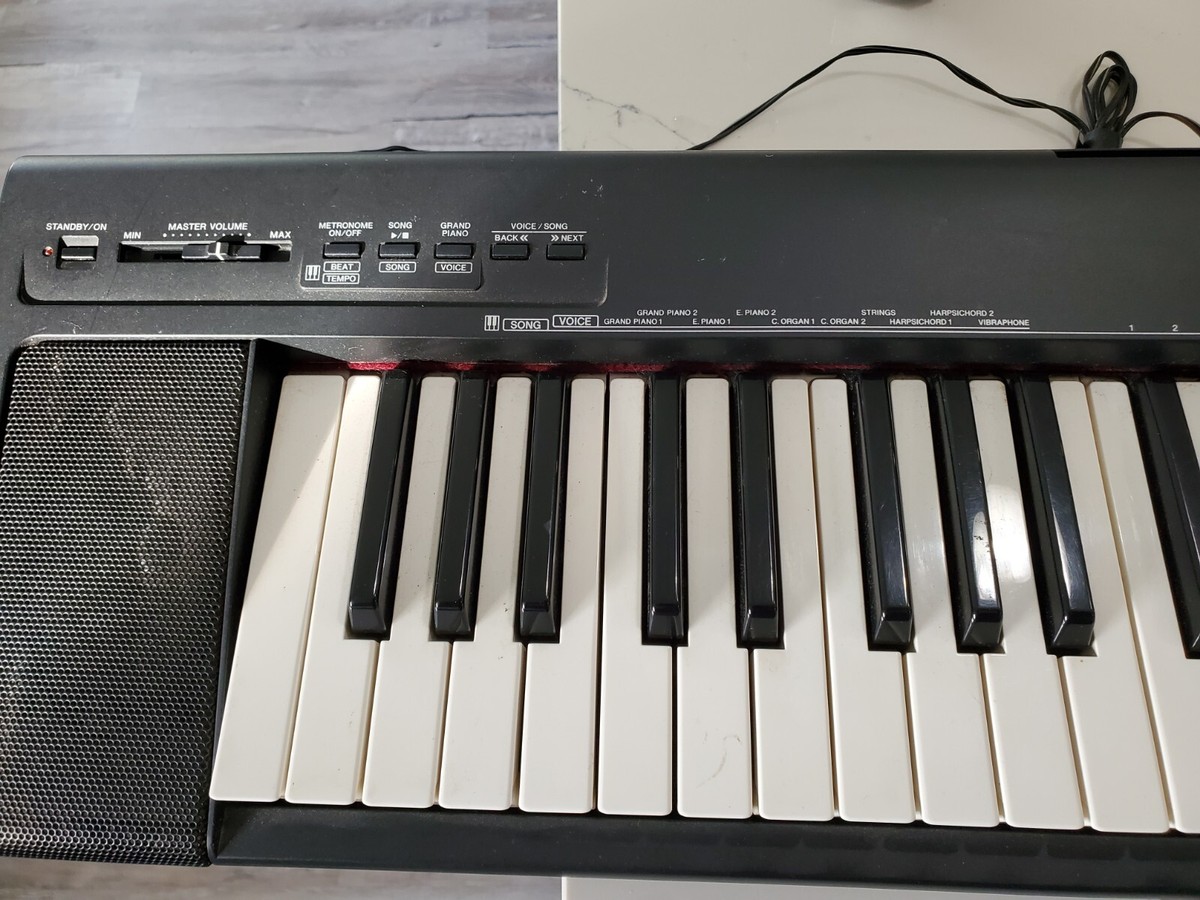 Yamaha Np-30 Portable Grand Piano. Works Great . Small Burn Top