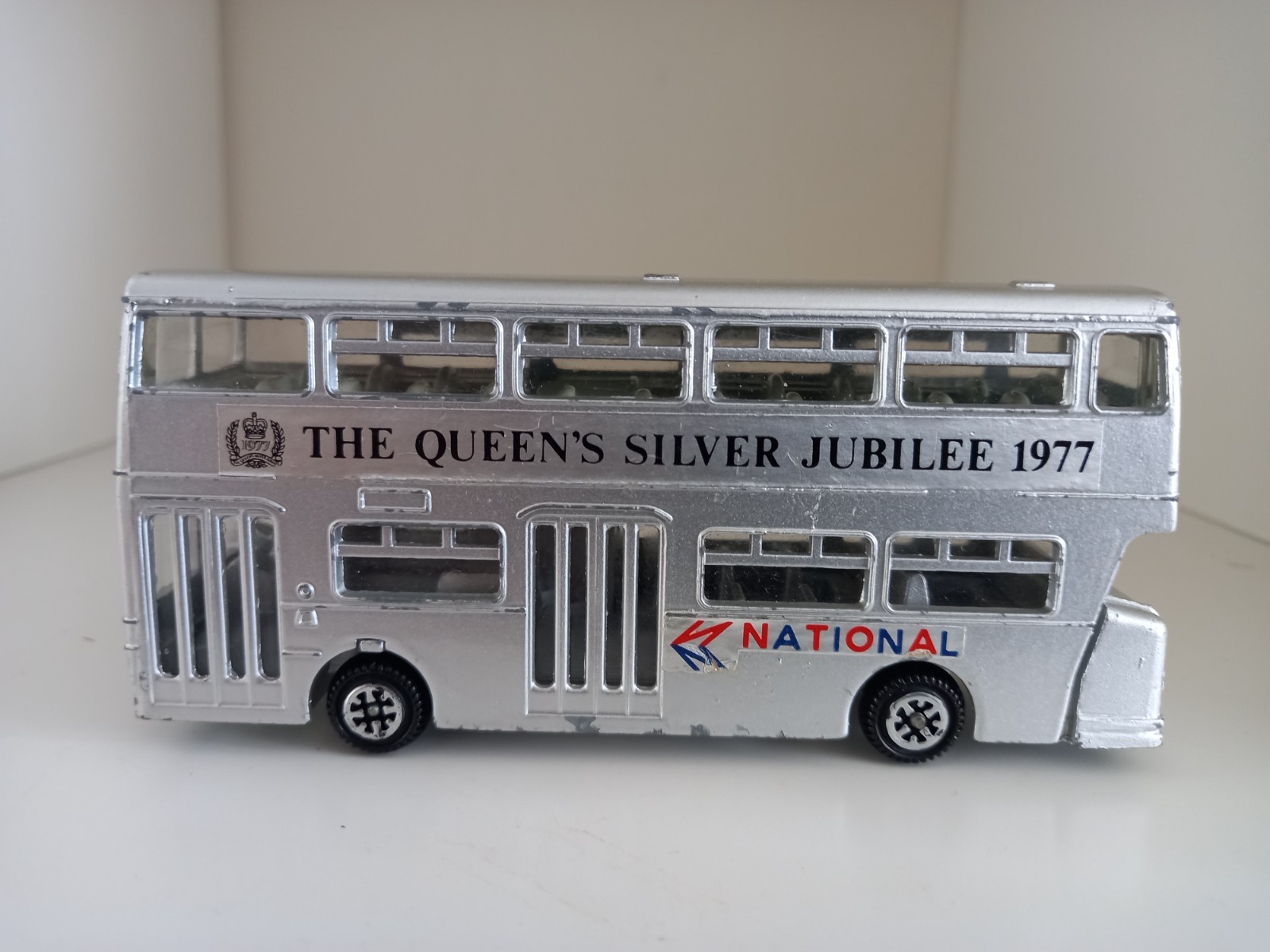 Dinky 297, Silver Jubilee Bus - Free Price Guide & Review