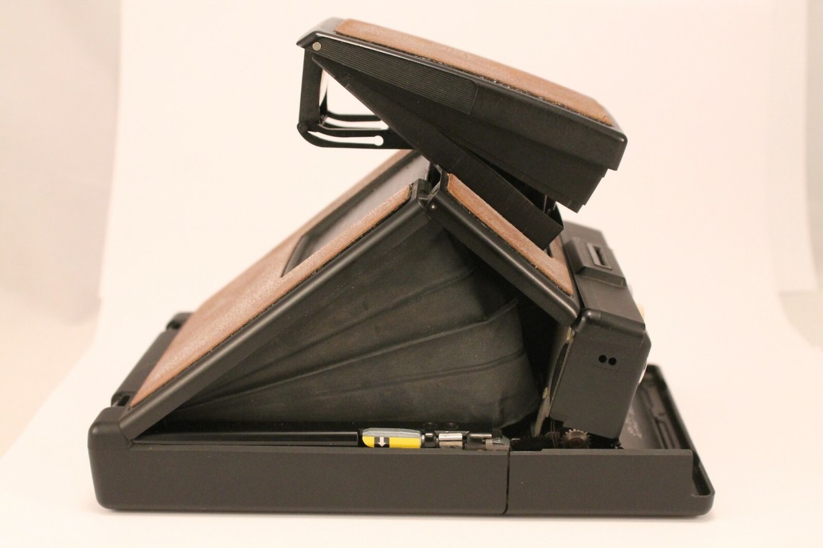 Polaroid SX-70 Land Camera Alpha 1 Model 2 with Leather Travel