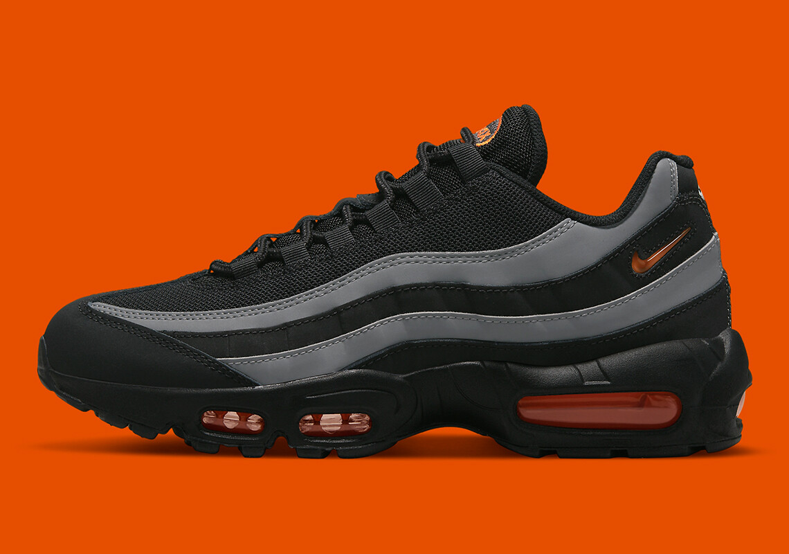 Nike Air Max 95 Halloween Black Iron Grey Safety Orange DX2657-001