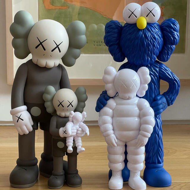 Medicom Toy KAWS FAMILY BROWN BLUE WHITE figure kaws first tokyo