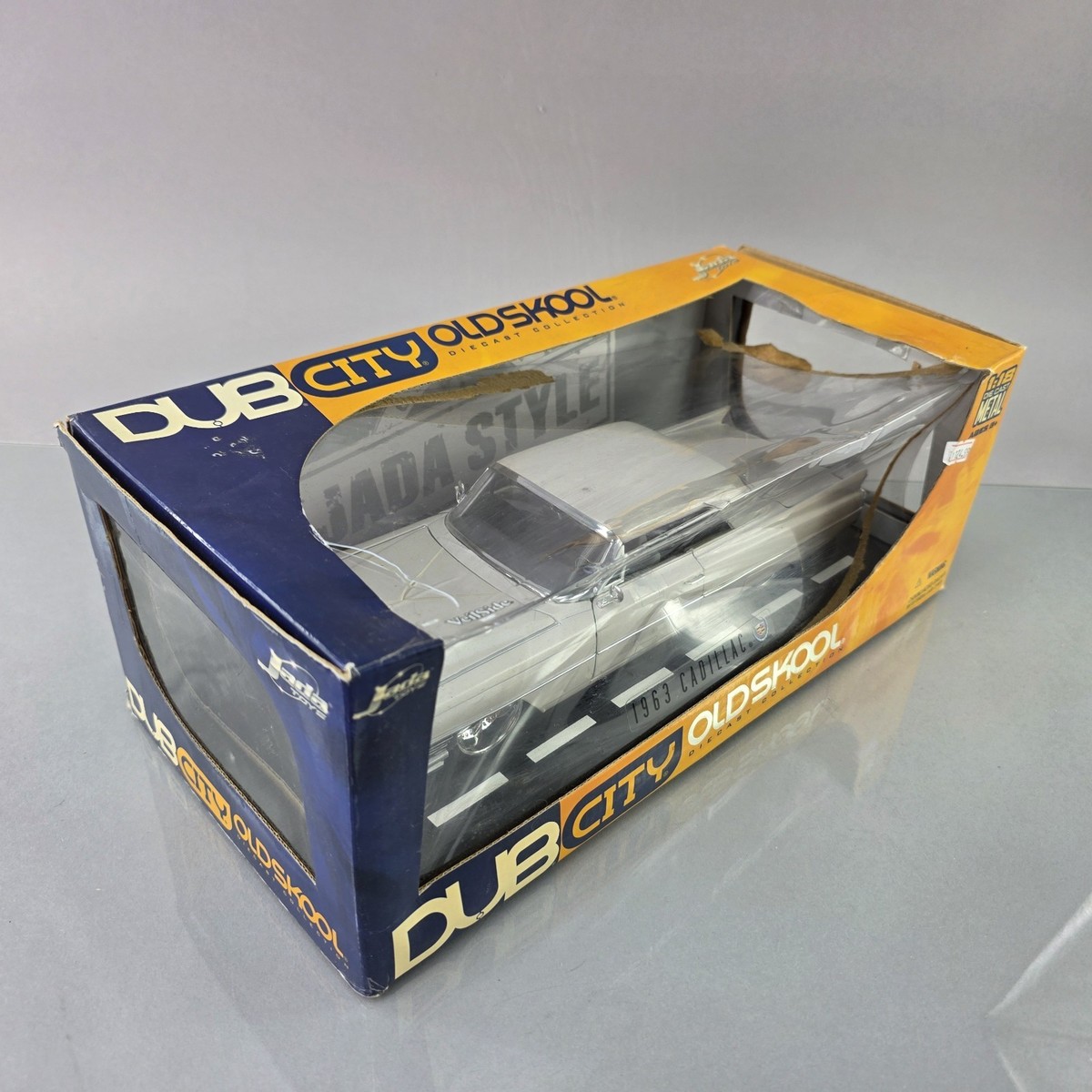 Jada Dub City Oldskool 1963 Cadillac Lowrider 1:18 Diecast Pearl