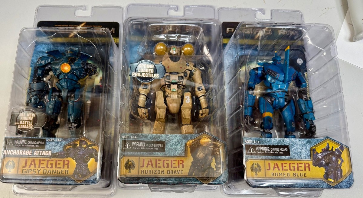 Neca Pacific Rim Jaeger Gipsy Danger, Horizon Brave & Romeo Blue