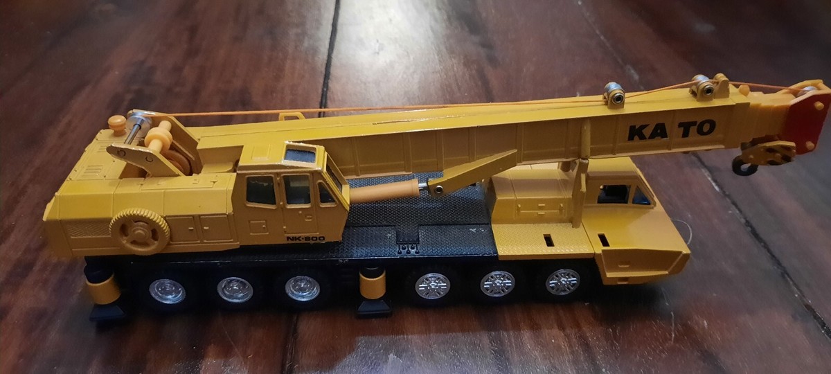 Kato NK-800 Fully Hydraulic Truck Crane 1/61 Diecast Construction