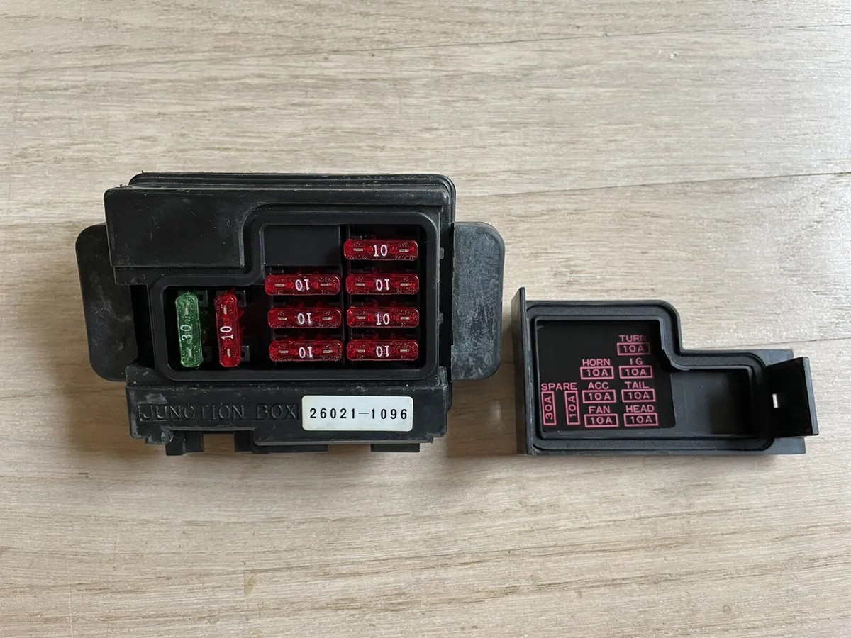 2005 Kawasaki Ninja ZX-6R ZX750 W650 ZR1100 OEM Fuse Junction Box